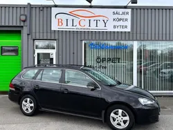 Svart Begagnad 2012 VW Golf VII Kombi | 39 900 kr (Marknadspris)
