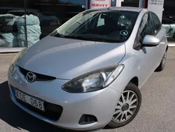 Grå Begagnad 2009 Mazda 2 Halvkombi | 44 900 kr (Marknadspris)