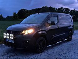 Svart Begagnad 2019 Peugeot Partner Van | 154 900 kr (Marknadspris)