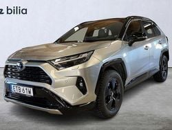 Grå Begagnad 2024 Toyota RAV4 Hybrid Style SUV | 439 900 kr (Bra pris)