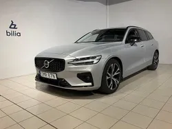 Silver Begagnad 2024 Volvo V60 Plus Kombi | 378 500 kr (Bra pris)