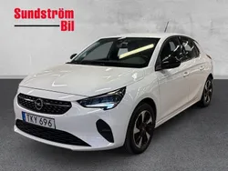Vit Begagnad 2021 Opel Corsa-e Dynamic Halvkombi | 169 900 kr (Marknadspris)