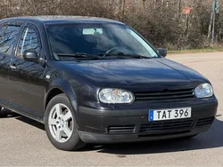 Svart Begagnad 2002 VW Golf IV Basis Halvkombi | 19 000 kr (Bra pris)