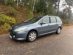 Mörkgrå (grå) Begagnad 2007 Peugeot 307 Kombi | 19 900 kr (Marknadspris)