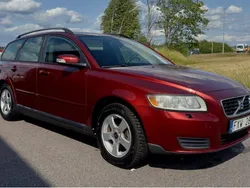 Röd Begagnad 2008 Volvo V50 Kombi | 34 900 kr (Marknadspris)