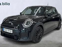 Svart Begagnad 2022 Mini Cooper S Halvkombi | 282 900 kr (Lite dyr)