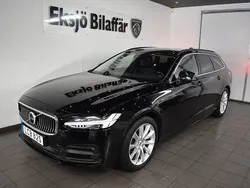 Svart Begagnad 2021 Volvo V90 Momentum Kombi | 274 500 kr (Marknadspris)