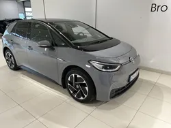 Grå (moonstone grey black) Begagnad 2023 VW ID.3 Pro Performance Halvkombi | 269 900 kr (Marknadspris)