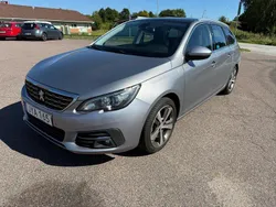 Grå Begagnad 2017 Peugeot 308 Allure Kombi | 109 900 kr (Marknadspris)