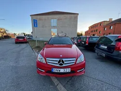 Ljusröd Begagnad 2011 Mercedes C220 Avantgarde Kombi | 87 700 kr (Lite dyr)