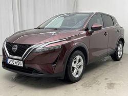 Mörkröd Begagnad 2022 Nissan Qashqai N-Connecta SUV | 259 000 kr (Marknadspris)