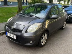 Mörkgrå Begagnad 2011 Toyota Yaris Halvkombi | 29 900 kr (Bra pris)