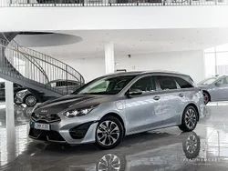 Grå Begagnad 2022 Kia Ceed Sportswagon Advance Kombi | 249 000 kr (Marknadspris)