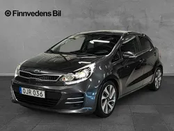Grå Begagnad 2016 Kia Rio Halvkombi | 89 000 kr (Marknadspris)