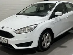Vit Begagnad 2015 Ford Focus Trend Halvkombi | 79 900 kr (Marknadspris)