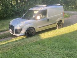 Grå Begagnad 2011 Fiat Doblò Minibuss | 43 000 kr (Lite dyr)