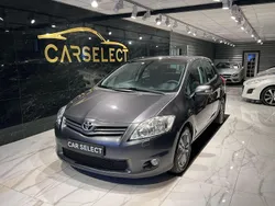 Mörkgrå (grå) Begagnad 2010 Toyota Auris Plus Halvkombi | 49 900 kr (Marknadspris)