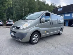 Grå Begagnad 2010 Renault Trafic Van | 64 900 kr (Marknadspris)