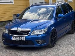 Blå Begagnad 2013 Skoda Octavia RS Kombi | 60 000 kr