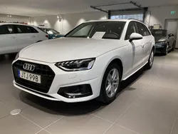 Vit Begagnad 2023 Audi A4 Advanced Kombi | 389 900 kr