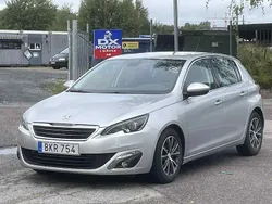 Ljusgrå Begagnad 2016 Peugeot 308 Halvkombi | 89 400 kr (Marknadspris)