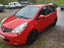 Röd Begagnad 2010 Nissan Note Minibuss | 15 000 kr (Superpris)