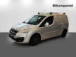 Grå Begagnad 2016 Peugeot Partner Minibuss | 89 800 kr