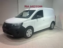Vit Begagnad 2022 Nissan Townstar N-Connecta Minibuss | 341 250 kr