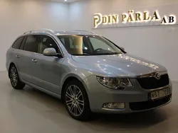Ljusblå (blå) Begagnad 2011 Skoda Superb Elegance Kombi | 64 900 kr (Bra pris)