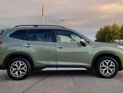 Grön Begagnad 2019 Subaru Forester SUV | 254 800 kr (Marknadspris)