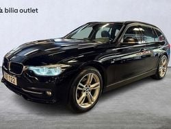 Svart Begagnad 2016 BMW 320 Sport Line Kombi | 164 900 kr (Bra pris)