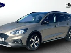 Grå (silver) Begagnad 2019 Ford Focus Active Kombi | 169 900 kr (Marknadspris)