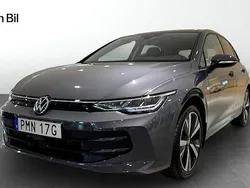 Mörkgrå Begagnad 2024 VW Golf VIII Edition Halvkombi | 304 900 kr (Marknadspris)