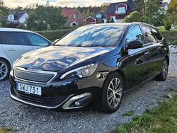 Svart Begagnad 2014 Peugeot 308 Allure Kombi | 99 000 kr (Marknadspris)