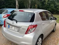 Silver Begagnad 2013 Toyota Yaris Active Halvkombi | 84 900 kr (Marknadspris)