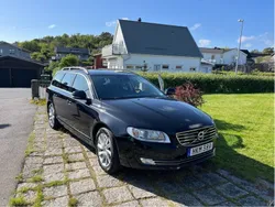 Svart Begagnad 2016 Volvo V70 Standard Kombi | 168 000 kr (Lite dyr)