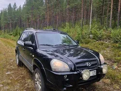 Svart Begagnad 2006 Hyundai Tucson SUV | 30 000 kr (Marknadspris)