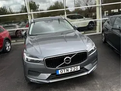 Grå Begagnad 2021 Volvo XC60 Momentum SUV | 320 000 kr (Marknadspris)