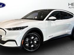 Gul (white) Begagnad 2022 Ford Mustang Mach-E SUV | 394 900 kr (Dyr)