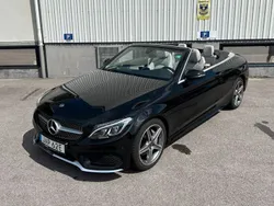 Svart Begagnad 2017 Mercedes C200 Cab | 319 000 kr (Marknadspris)