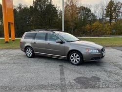 Grå Begagnad 2011 Volvo V70 Momentum Kombi | 75 000 kr (Marknadspris)