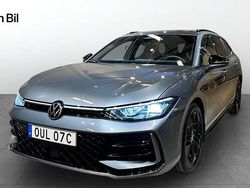 Mörkgrå Begagnad 2025 VW Passat R-line Kombi | 479 900 kr