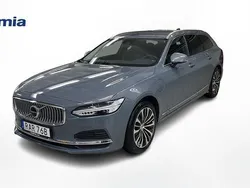 Grå Begagnad 2023 Volvo V90 Core Kombi | 429 900 kr (Bra pris)