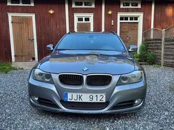 Grå Begagnad 2009 BMW 318 Comfort Edition Kombi | 55 000 kr (Marknadspris)