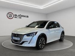 Vit Begagnad 2022 Peugeot e-208 GT Halvkombi | 198 500 kr (Marknadspris)