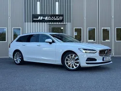 Vit Begagnad 2021 Volvo V90 Momentum Kombi | 259 900 kr (Bra pris)