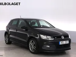 Svart Begagnad 2017 VW Polo Halvkombi | 104 800 kr (Marknadspris)