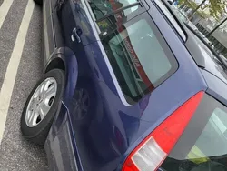 Blå Begagnad 2002 Ford Mondeo Kombi | 20 000 kr (Marknadspris)