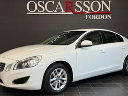 Vit Begagnad 2011 Volvo S60 Momentum Sedan | 69 800 kr (Bra pris)
