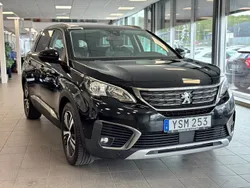 Begagnad 2017 Peugeot 5008 Allure Minibuss | 159 900 kr
